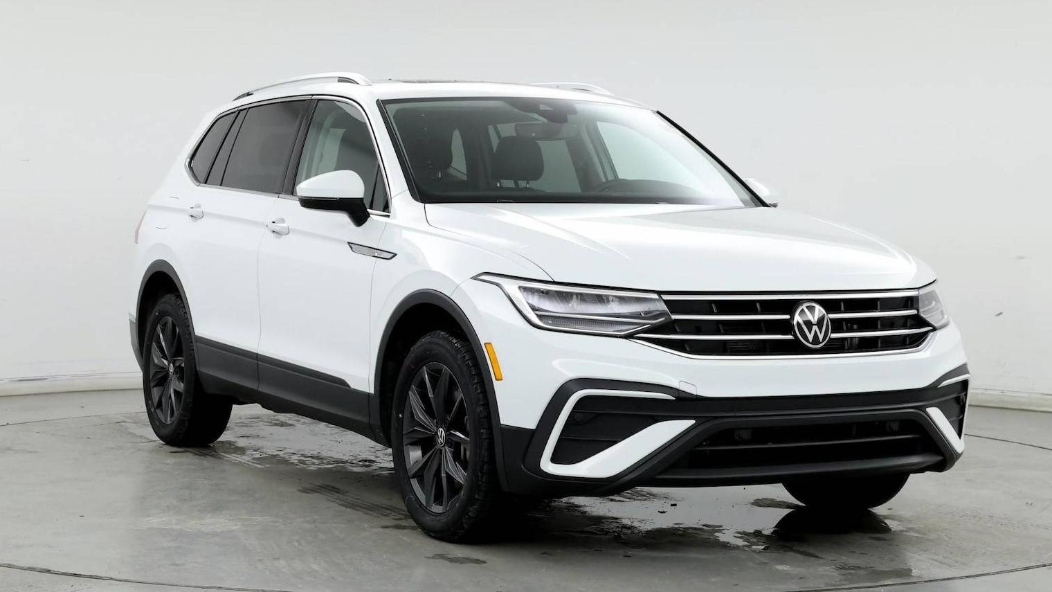 VOLKSWAGEN TIGUAN 4MOTION 2022 3VV2B7AXXNM177328 image